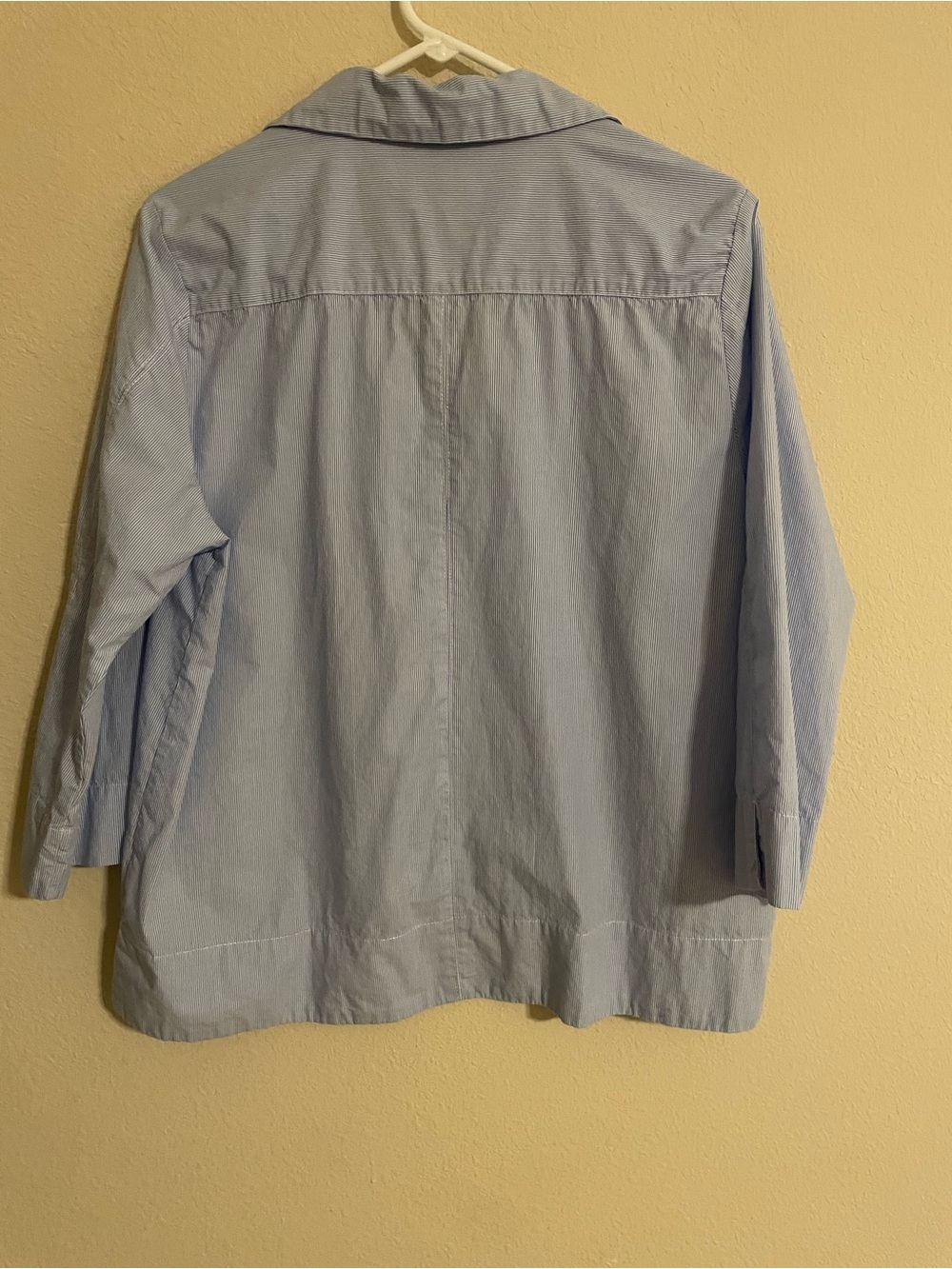 Tuckernuck Blue White Striped Cotyon V Neck 3/4 Sleeve Blouse Size Large - Picture 2 of 5